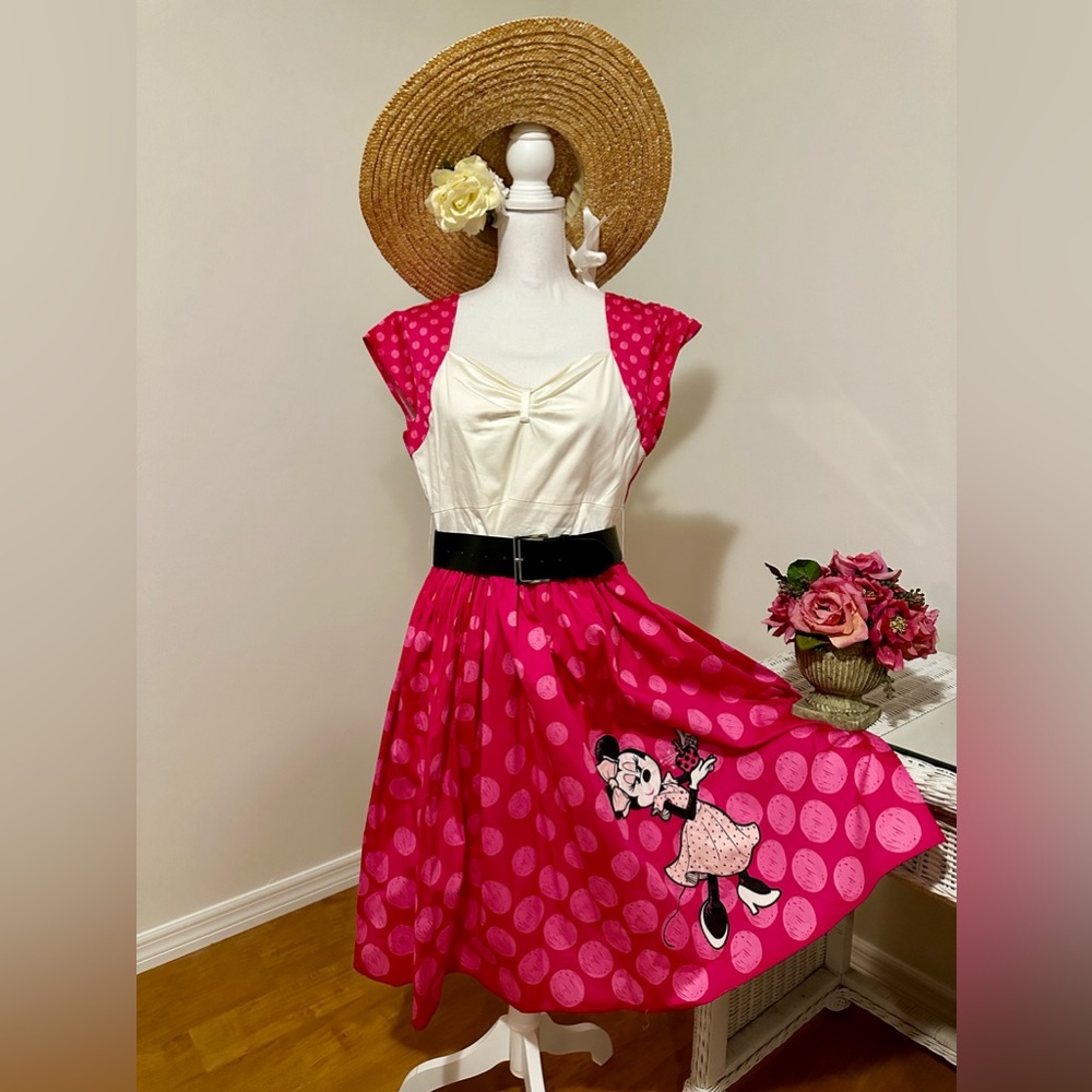 Disney Dress Shop Minnie polka dot dress NWT Medium